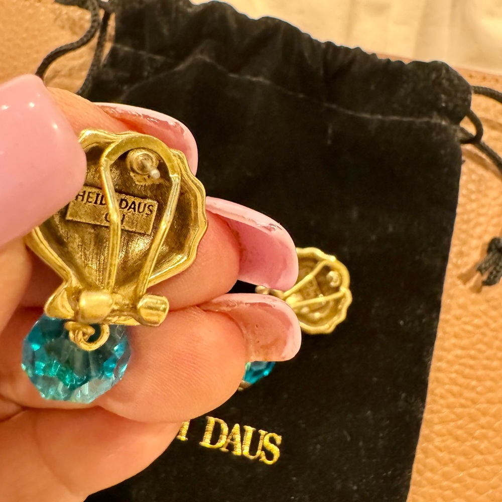NWOT Heidi Daus Elegant Crystal and Enamel Blue Shell Omega Back Earrings - Picture 6 of 8